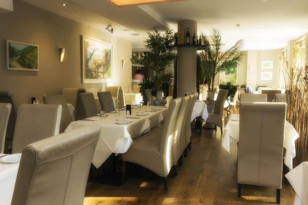 אורנמור The Coach House Hotel מראה חיצוני תמונה