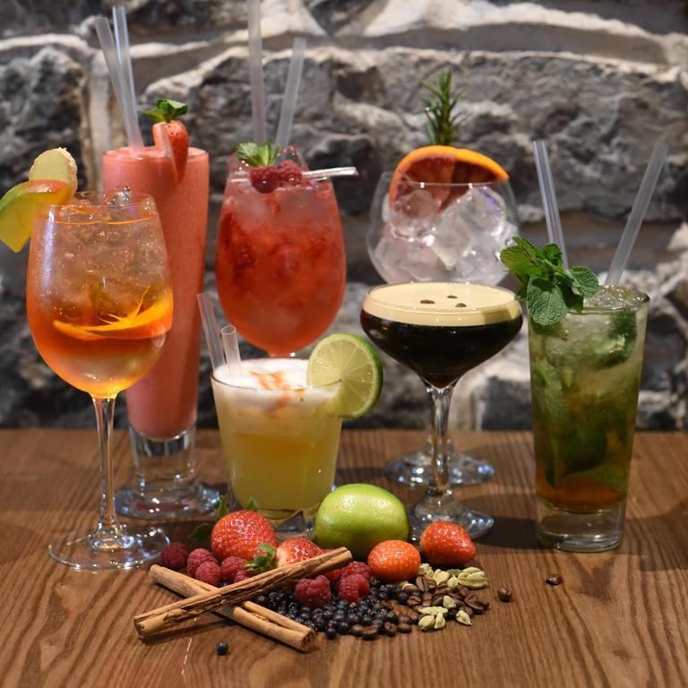 אורנמור The Coach House Hotel מראה חיצוני תמונה